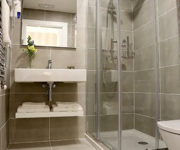 Via Xix בית הארחה